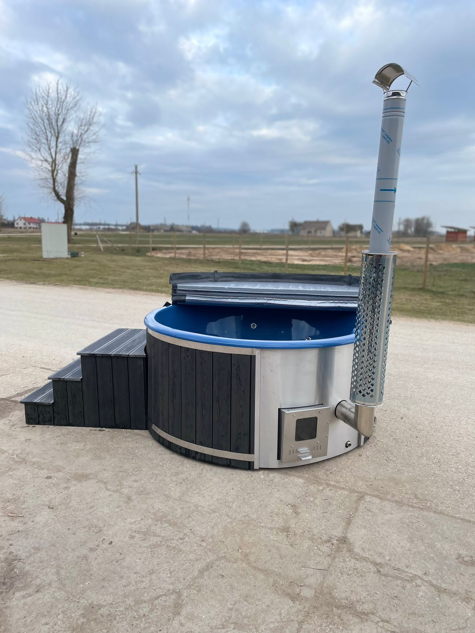 Verschiedene Jacuzzi/Whirlpools ab 2000 € jetzt erhältlich!