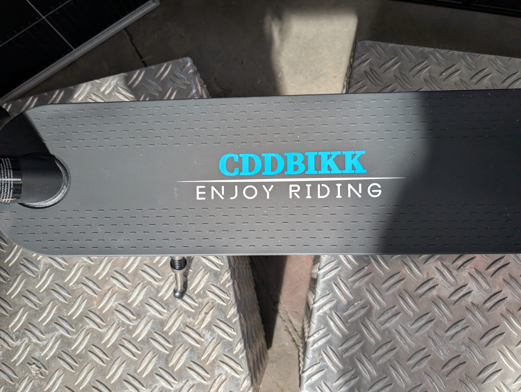 V10 OOK-TEK 500 Watt E-Scooter für Erwachsene, e roller, e scooter V10 OOK-TEK 500 Watt E-Scooter für Erwachsene, e roller, e scooter