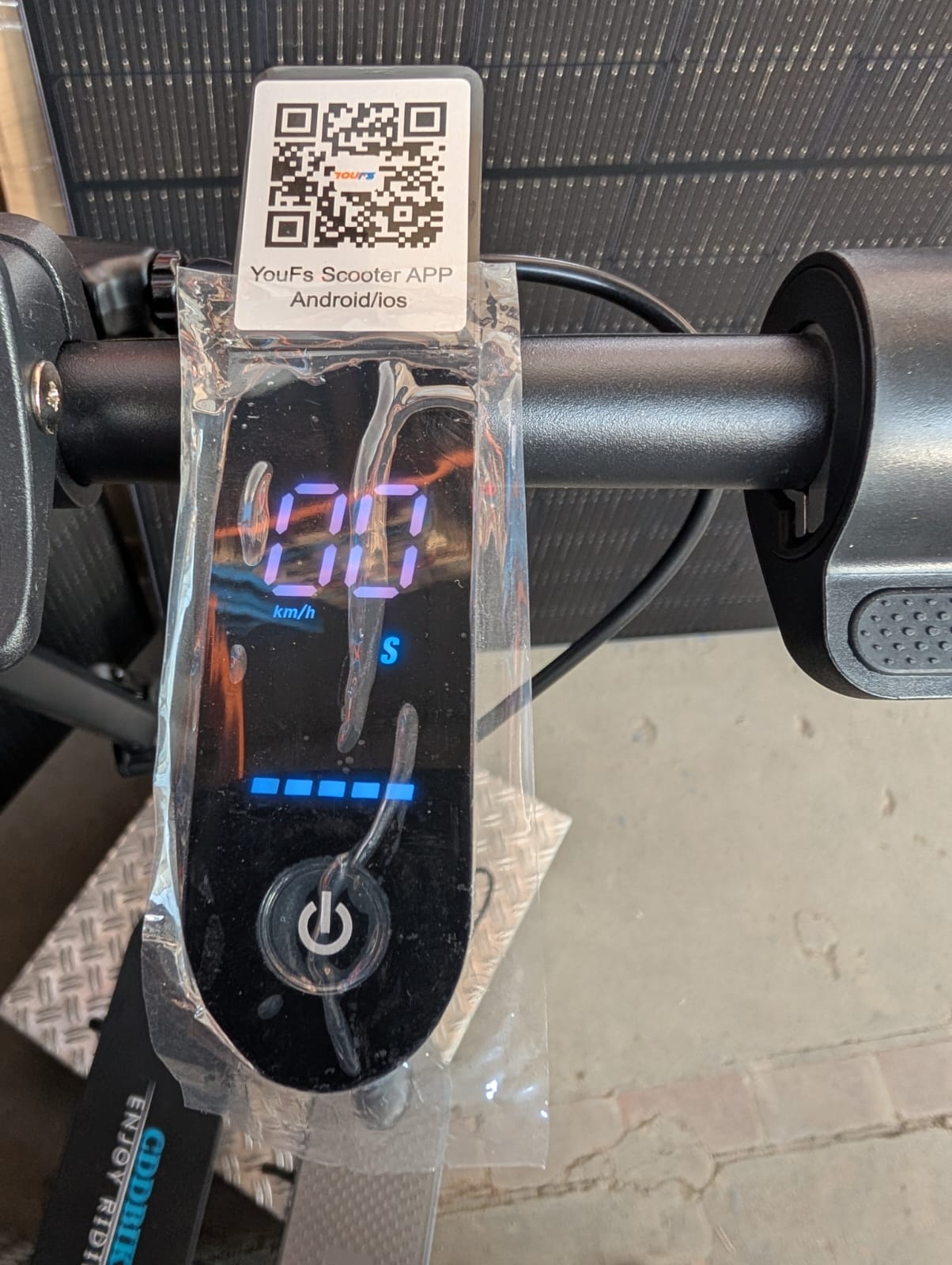 V8 Elektromotor-Scooter für Erwachsene, e roller, e - Scooter V8 Elektromotor-Scooter für Erwachsene, e roller, e - Scooter